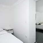 Ferienwohnung & Aparts Am Schloss Park